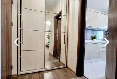 Apartament cu 3 camere semidecomandat în Prelungirea Ghencea