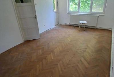 Apartament cu 3 camere decomandat în Faleză - 6