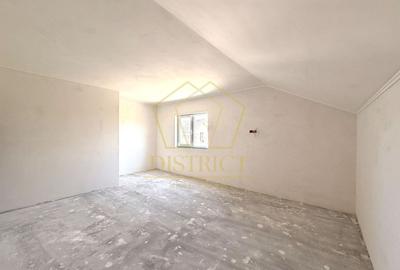 Duplex cu 4 camere cu Canalizare în Moșnița Veche - 3