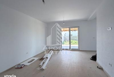 Casă cu 5 camere cu Teren 300 Mp în Dumbrăvița