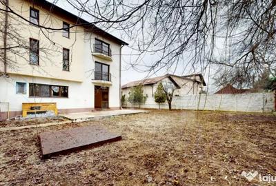 Casă cu 7 camere cu Teren 571 Mp în Central - 4