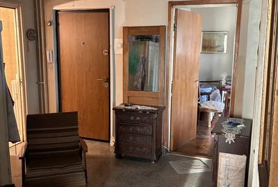 Apartament cu 2 camere decomandat în Plopilor