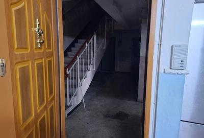 Apartament cu 2 camere semidecomandat în Poarta 6
