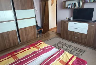Casă cu 5 camere cu Teren 1000 Mp în Luna - 16
