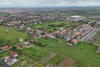 Teren de 859 mp, în Dacia - 3