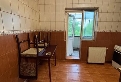 Apartament cu 3 camere decomandat în Gorjului - 3