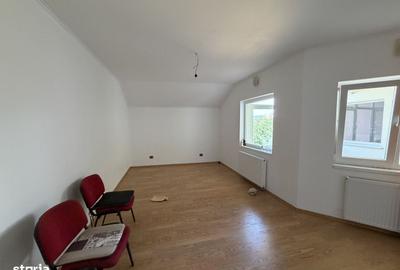 Casă cu 4 camere în Partoș - 11