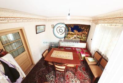 Casă cu 5 camere cu Teren 1158 Mp în Ariceștii Rahtivani