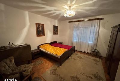 Casă cu 3 camere cu Teren 300 Mp în 14 Mai - 6
