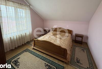 Casă cu 6 camere cu Canalizare în Bradu - 9