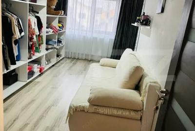 Apartament cu 3 camere semidecomandat în Central - 6