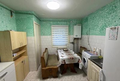 Apartament cu 2 camere semidecomandat în Dâmbovița