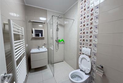 Apartament cu 3 camere în Central - 3