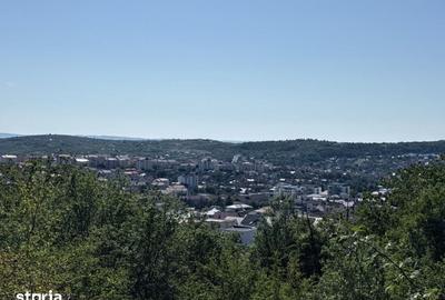 Teren de 1115 mp, în Central