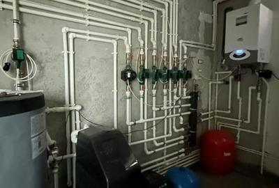 Casă individuală cu 5 camere cu Canalizare în Capitol - 9