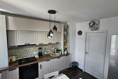 Apartament cu 2 camere decomandat în Democrației - 10
