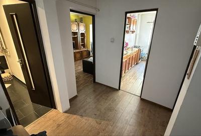 Apartament cu 2 camere decomandat în Exterior Vest