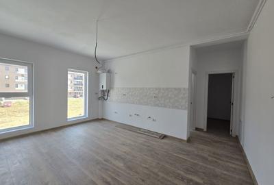 Apartament cu 2 camere decomandat în Girocului