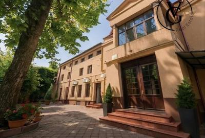 Casă individuală cu 18 camere cu Canalizare în Armeneasca