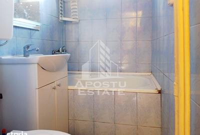 Apartament cu 2 camere, mobilat în Boul Roșu