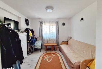 Casă cu 3 camere cu Teren 400 Mp în Letea Veche