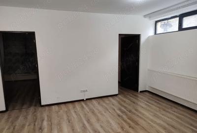 Apartament cu 3 camere decomandat în Central - 2