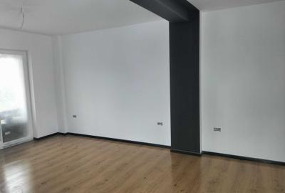 Apartament cu 2 camere decomandat în Central - 1