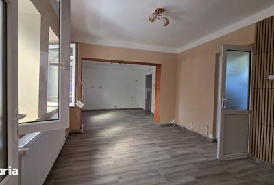 Casă cu 3 camere semidecomandat cu Teren 1807 Mp în Diosig - 7
