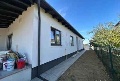 Casă cu 3 camere cu Teren 360 Mp în Șag