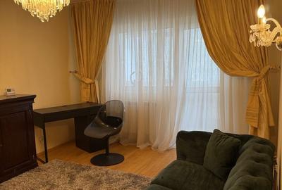 Apartament cu 3 camere decomandat în Independenței - 2