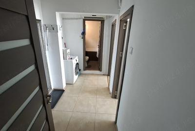 Apartament cu 2 camere decomandat în Casa de Cultură