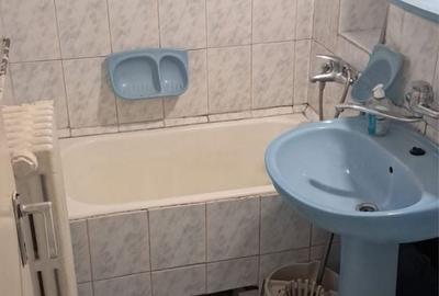 Apartament cu 2 camere semidecomandat în Dosu Bricii