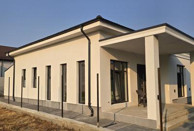 Casă cu 3 camere în Afumați