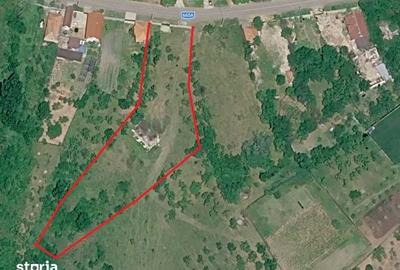 Teren de 3300 mp, în Central