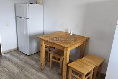 Casă cu 10 camere cu Teren 300 Mp în Central