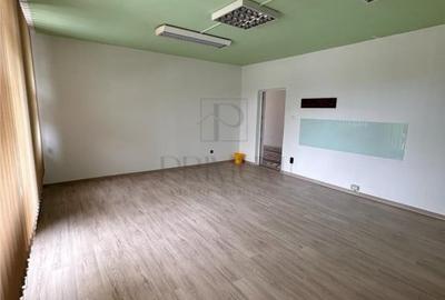 Spațiu comercial, de 30 mp, în Central