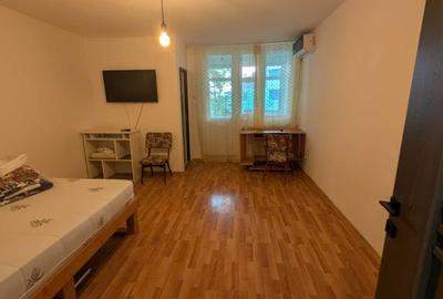 Garsonieră decomandată în Tătărași - 2
