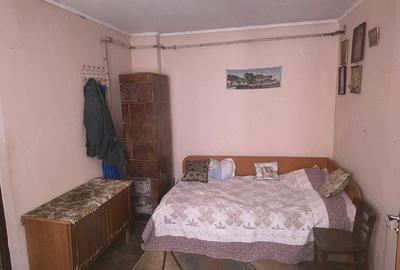 Apartament cu 4 camere nedecomandat în Foișorul de Foc