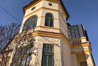 Casă cu 6 camere în Siret - 2