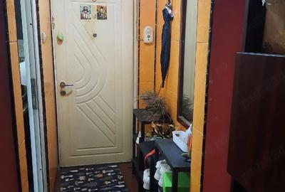 Apartament cu 2 camere decomandat în Grecii de Jos