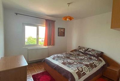 Apartament cu 3 camere decomandat în Central - 2