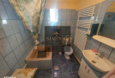 Casă cu 5 camere cu Teren 950 Mp în Central