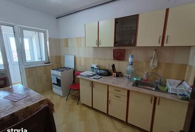 Apartament cu 3 camere, mobilat în Central - 10