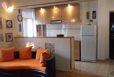 Apartament cu 2 camere semidecomandat în Ultracentral