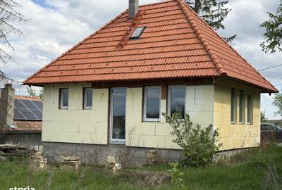 Casă cu 2 camere în Cristur-Crișeni