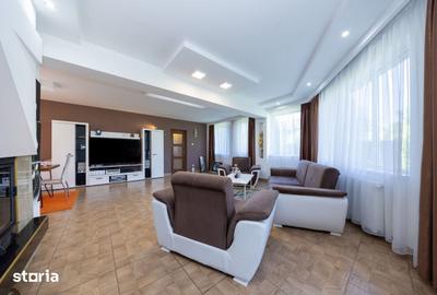 Casă cu 6 camere cu Teren 1000 Mp în Centrul Istoric - 1