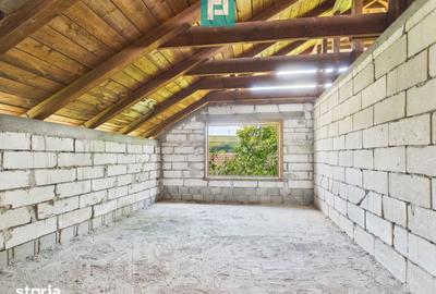 Casă cu 7 camere cu Teren 2151 Mp în Central - 14