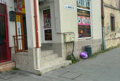 Spațiu comercial, de 35 mp, în Exterior Vest - 1