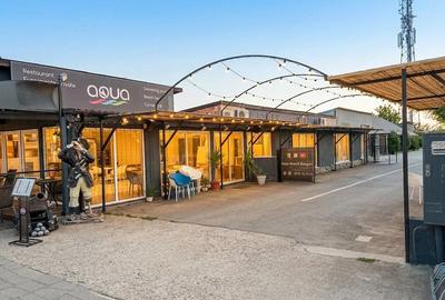 Spațiu comercial, de 1,000 mp, în Ghermănești