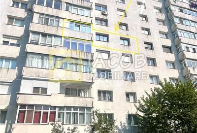 Apartament cu 3 camere decomandat în Cornișa